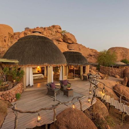 Camp Kipwe Hotel Twyfelfontein Exterior photo