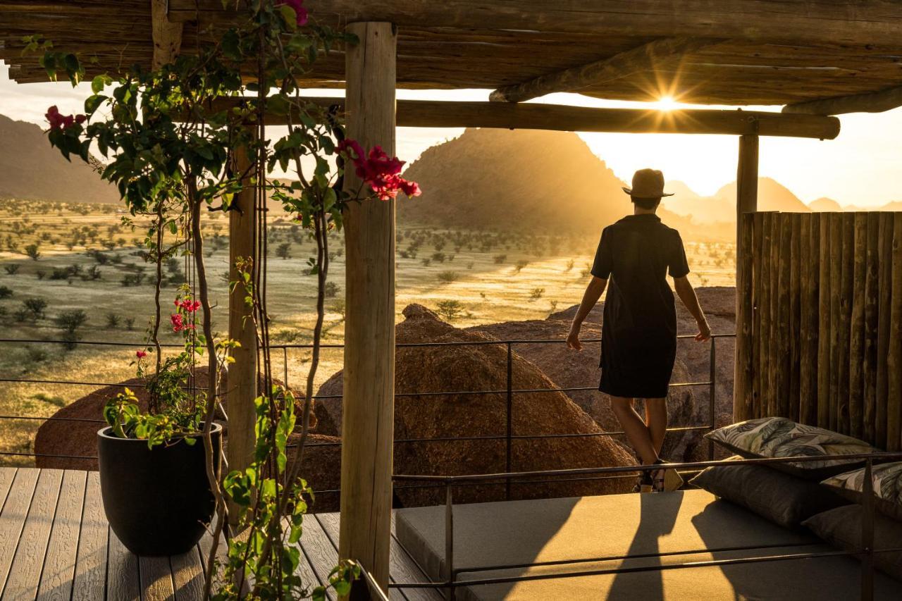 Camp Kipwe Hotel Twyfelfontein Exterior photo