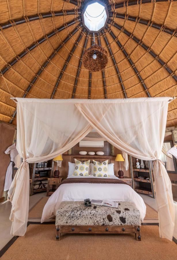 Camp Kipwe Hotel Twyfelfontein Exterior photo