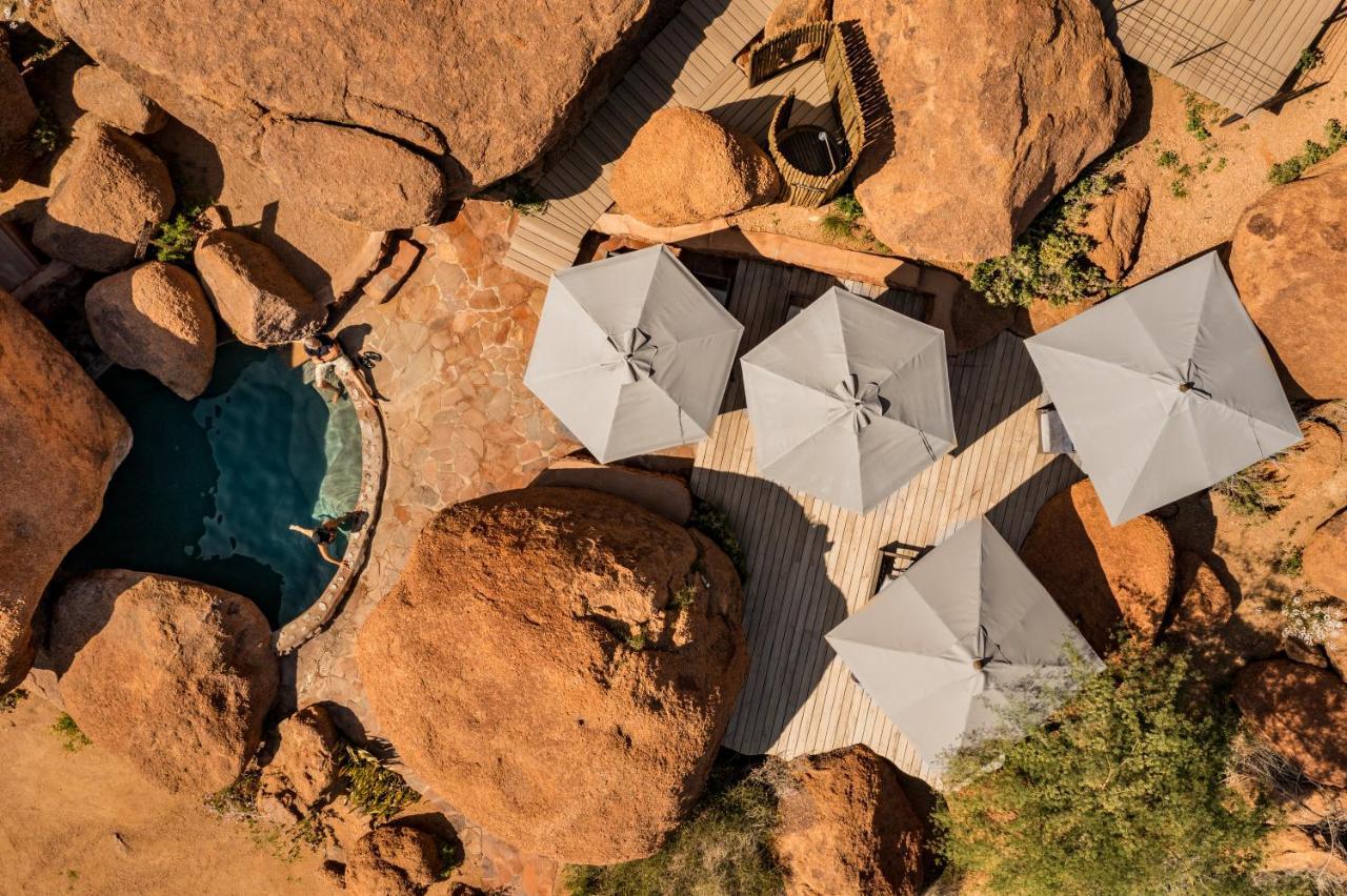 Camp Kipwe Hotel Twyfelfontein Exterior photo