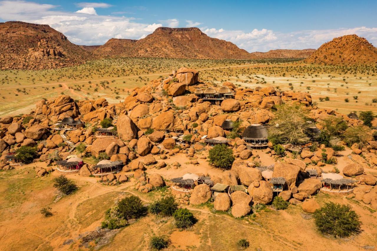 Camp Kipwe Hotel Twyfelfontein Exterior photo